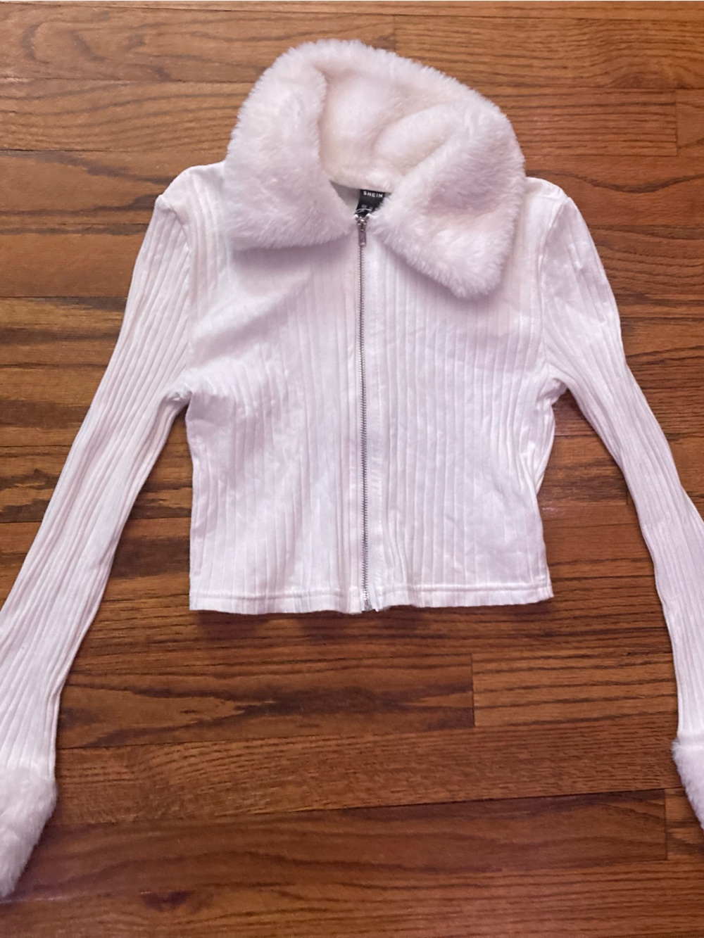 Faux fur cropped jacket